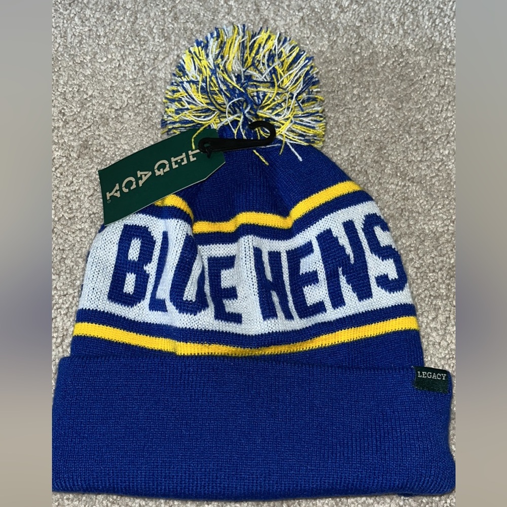 University of Delaware Puff Ball Beanie